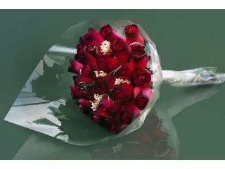 BUCHET DE TRANDAFIRI DIN LEMN „ROSE”