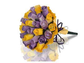 BUCHET DE TRANDAFIRI DIN LEMN "NORA"
